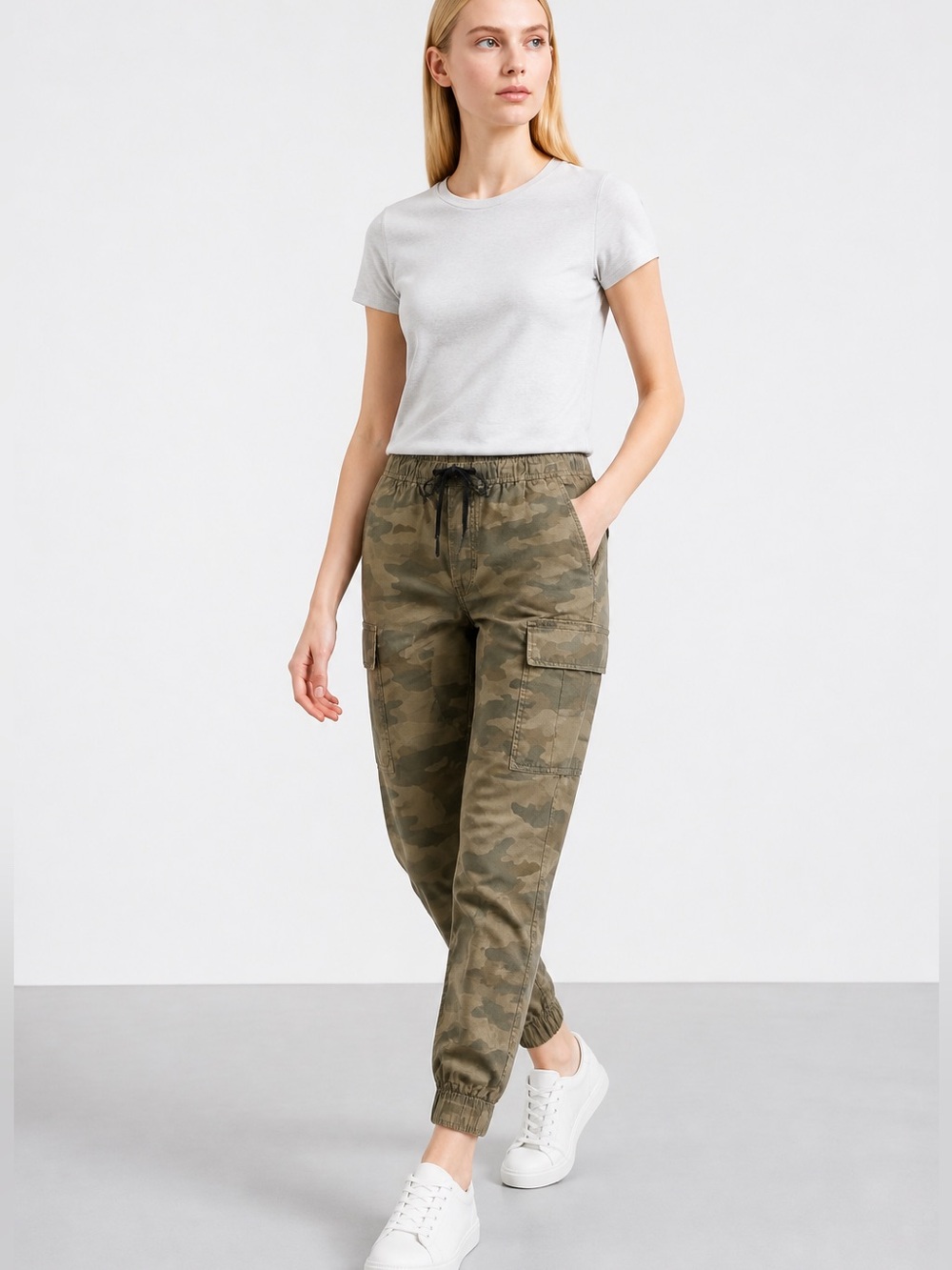 American Eagle Outfitters Black Flex Camo Pants